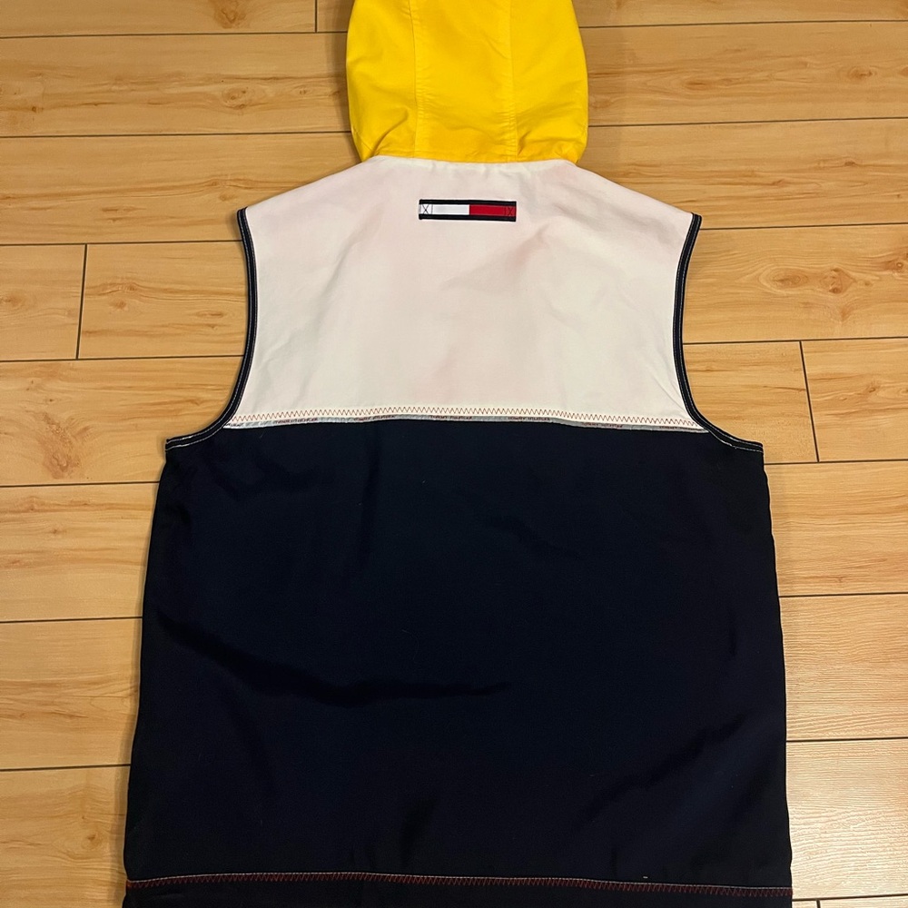 Tommy Hilfiger sailing gear vest with hood - Picture 4 of 4